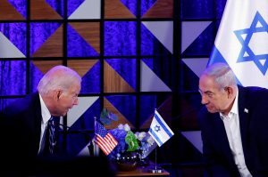 Biden: Serangan Israel ke Rafah rusak kesepakatan pertukaran sandera 1 U.S. President Joe Biden attends a meeting with Israeli Prime Minister Benjamin Netanyahu, as he visits Israel amid the ongoing conflict between Israel and Hamas, in Tel Aviv, Israel, October 18, 2023. REUTERS/Evelyn Hockstein