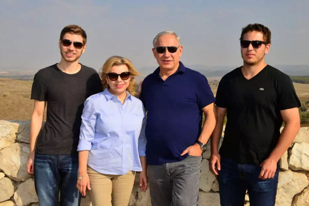LAPORAN KHUSUS: Skandal-skandal korupsi sang penjagal 4 netanyahu family