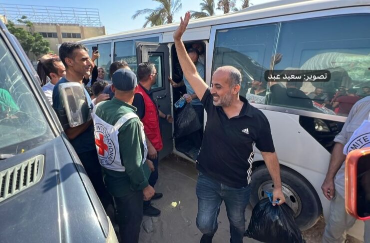 24 Pekerja Palestina Dibebaskan dan Dipulangkan ke Gaza, 9.500 Tahanan Masih di Penjara Israel